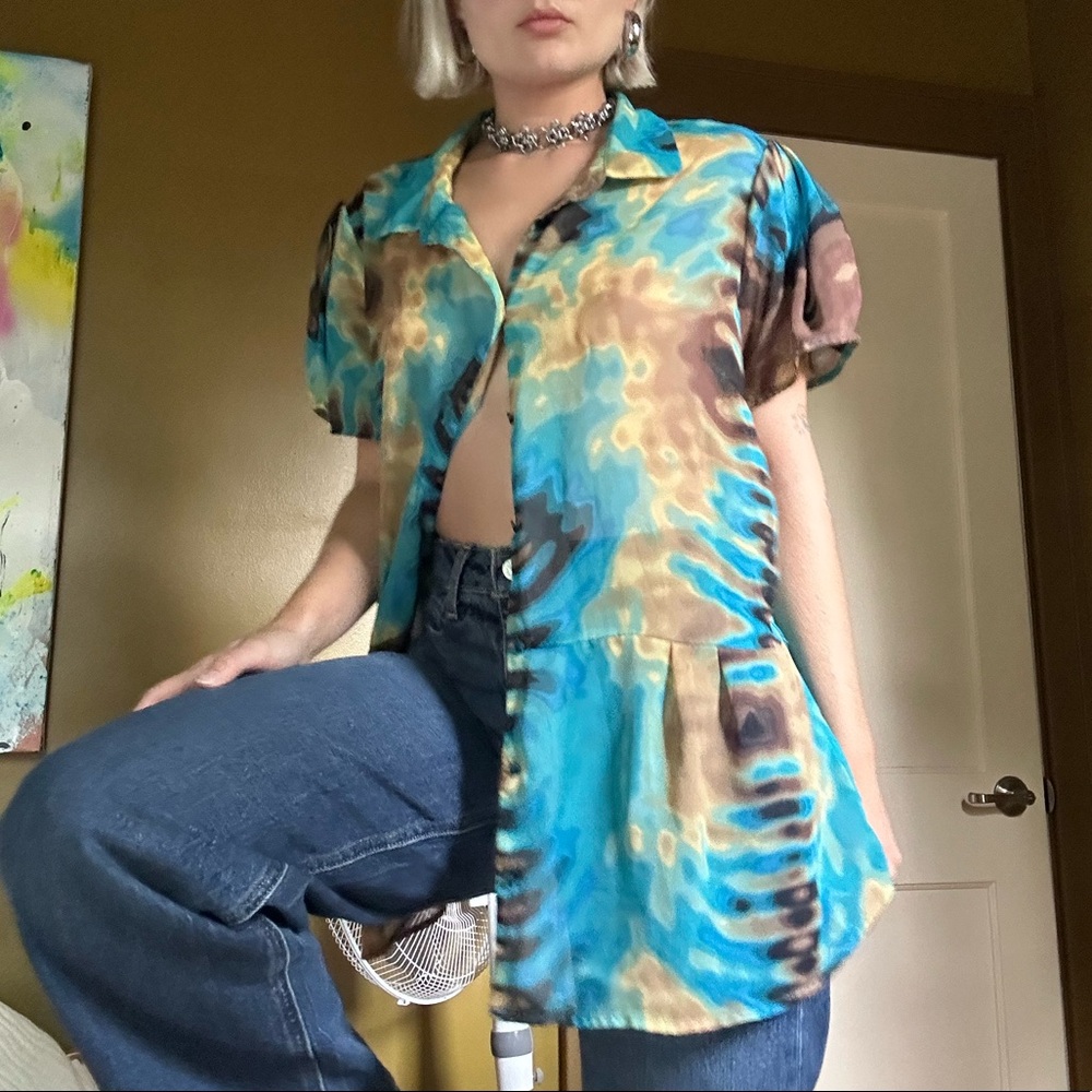 Funky Button Down Top - Picture 2 of 8